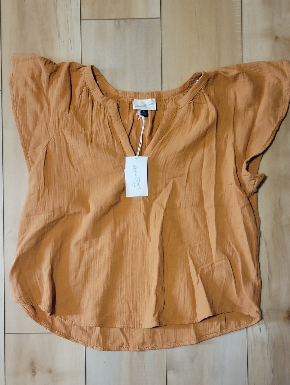 Universal Thread Rust Orange Short Flutter Sleeve Scoop-Neck Blouse